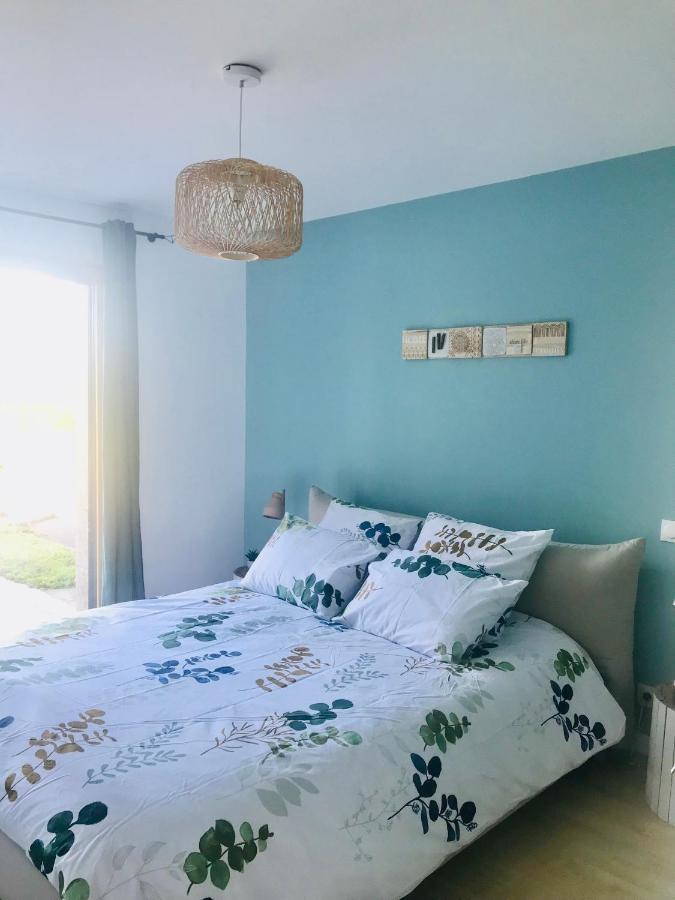 Au Petit Bonheur De Claire Et Jo Bed & Breakfast La Chapelle-Caro Екстериор снимка