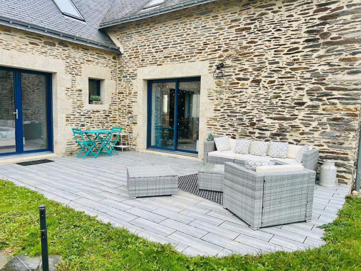 Au Petit Bonheur De Claire Et Jo Bed & Breakfast La Chapelle-Caro Екстериор снимка